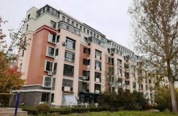 银亿小区AB区屋面（含雨棚、阁楼平台）、檐线，银亿E区（10栋）屋面（含天沟）、外墙防水维修工程